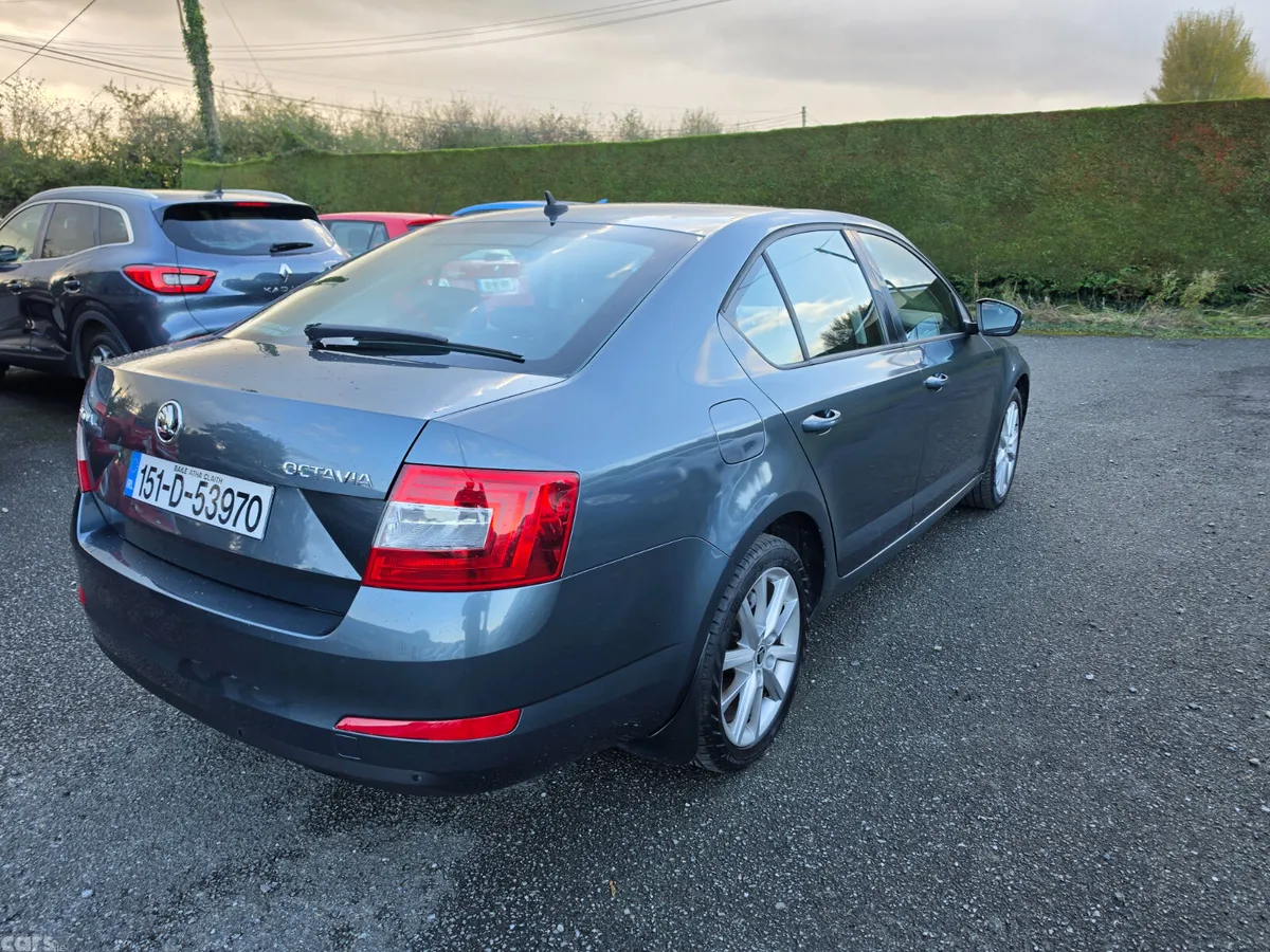 Skoda Octavia Hatchback, Petrol, 2015, Grey