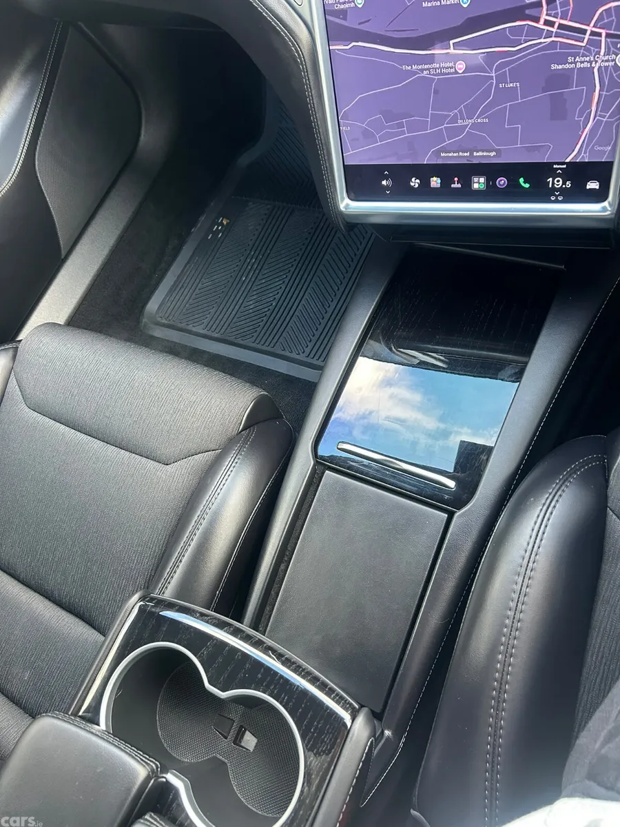 Tesla Model S Hatchback, Electric, 2018, Grey