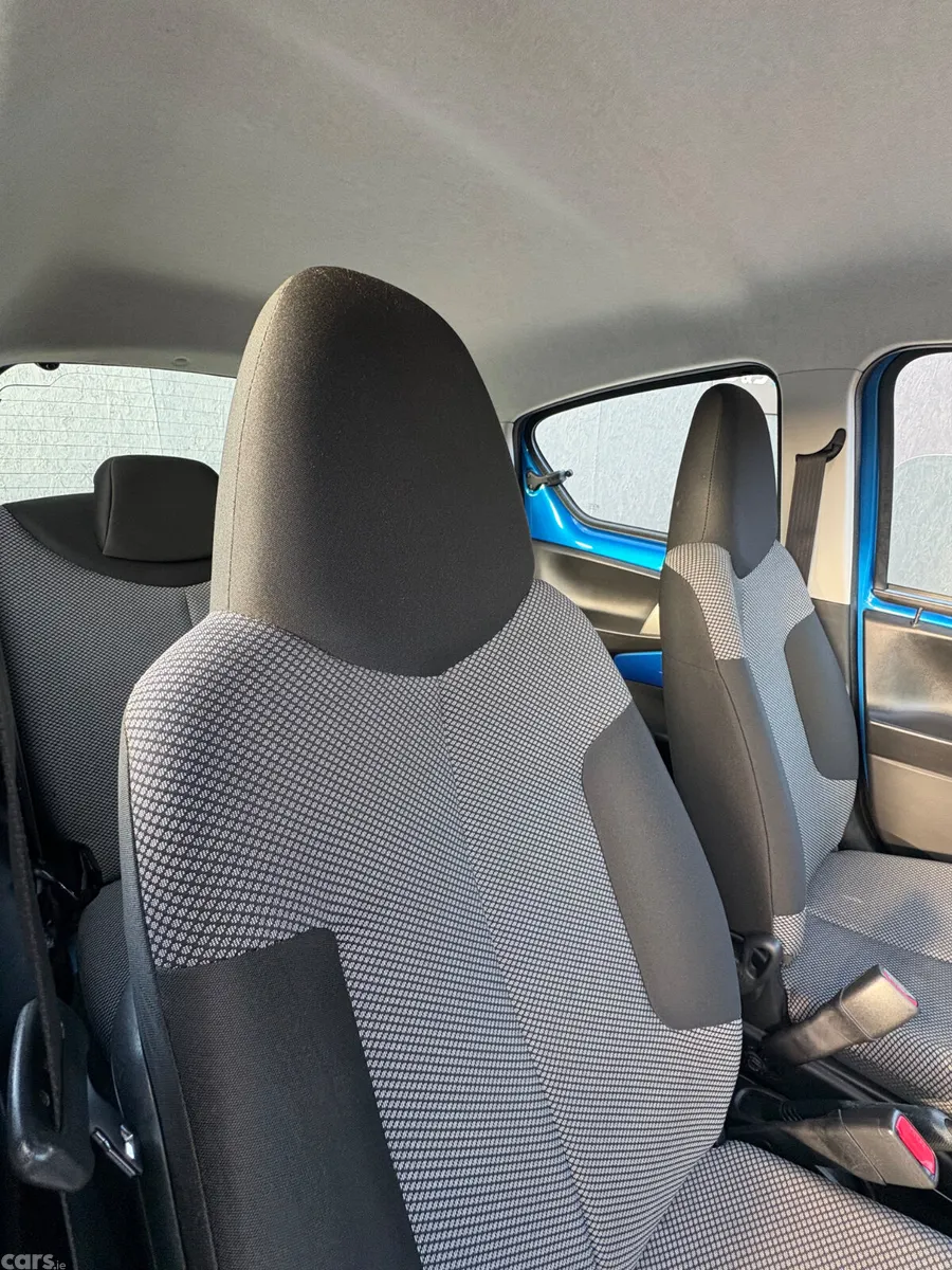 Toyota Aygo Hatchback, Petrol, 2012, Blue