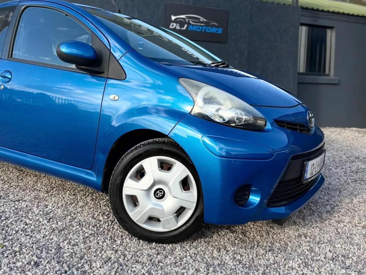 Toyota Aygo Hatchback, Petrol, 2012, Blue