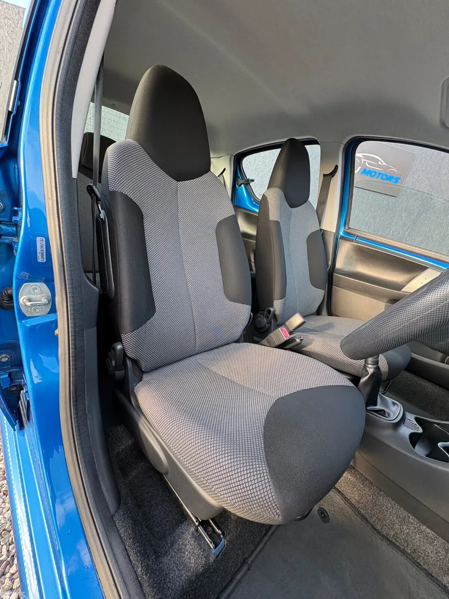 Toyota Aygo Hatchback, Petrol, 2012, Blue
