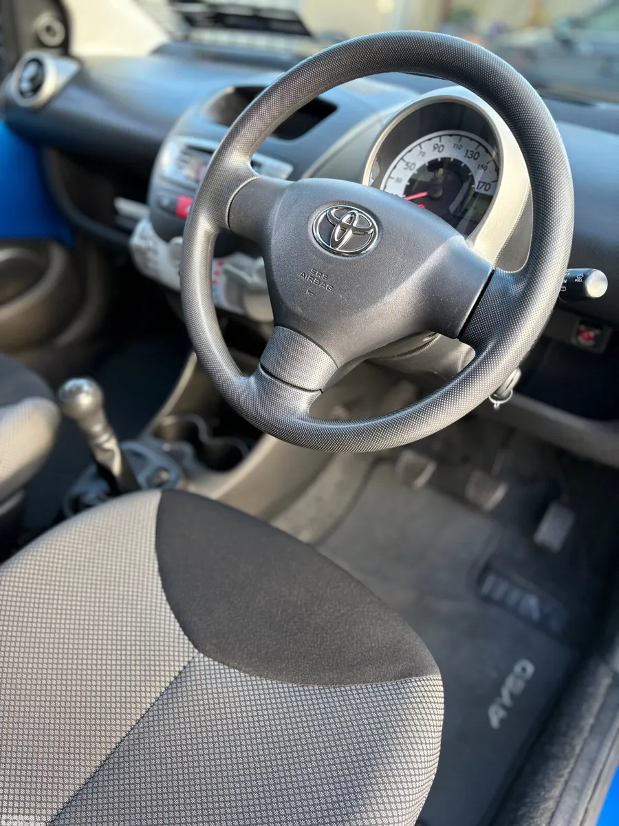 Toyota Aygo Hatchback, Petrol, 2012, Blue