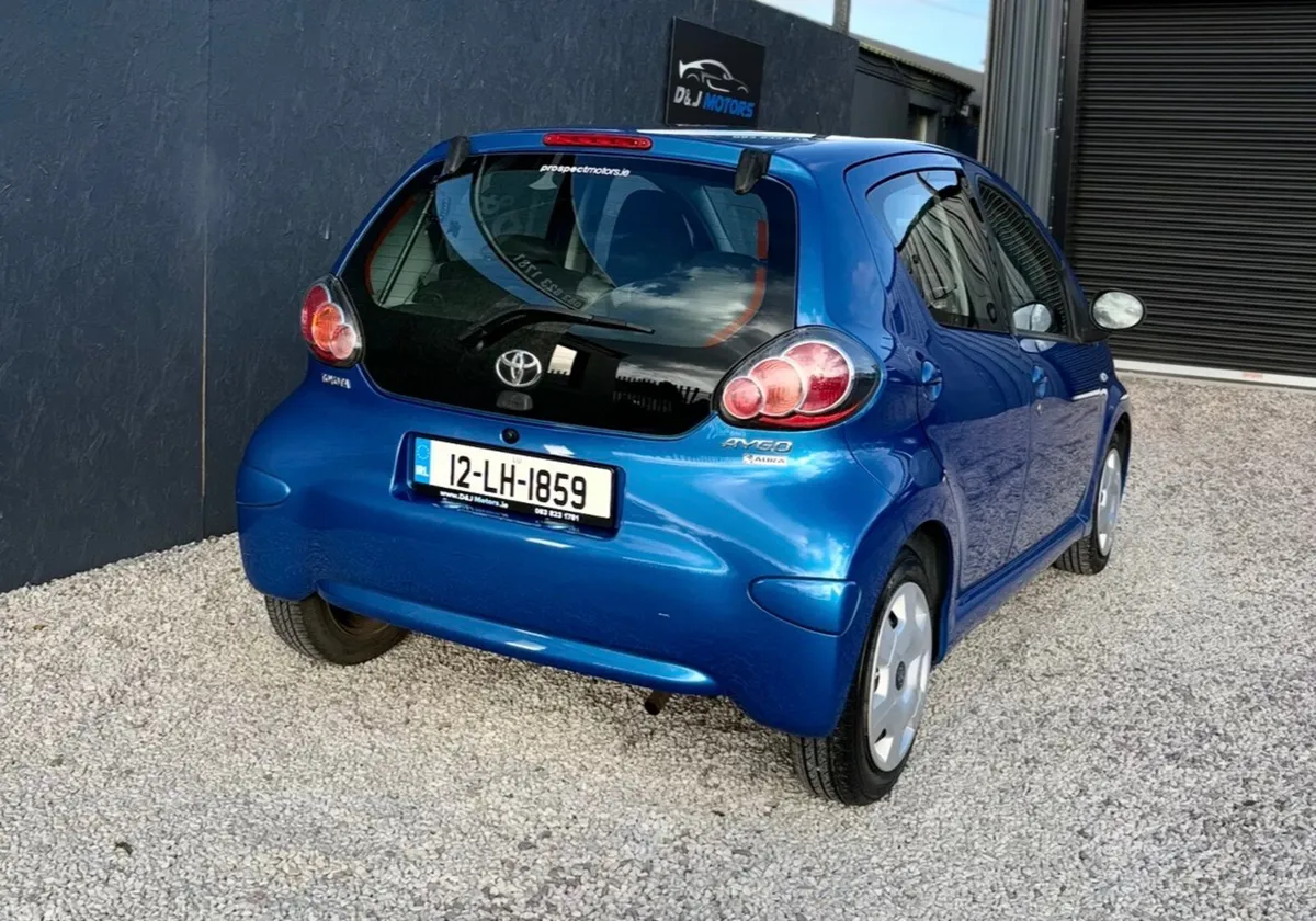 Toyota Aygo Hatchback, Petrol, 2012, Blue