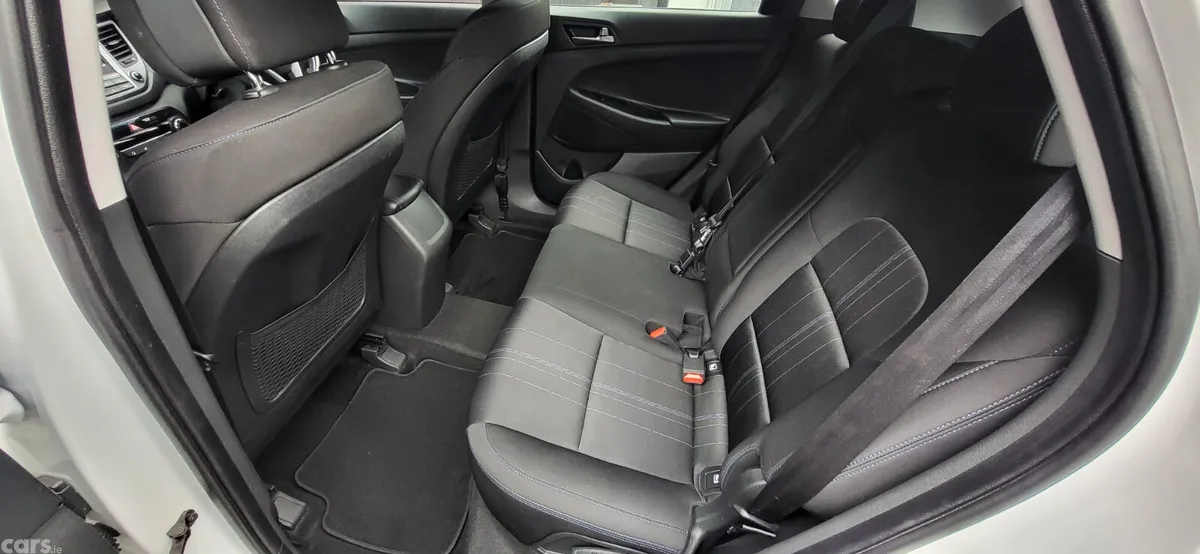 Hyundai Tucson SUV, Petrol, 2016, White