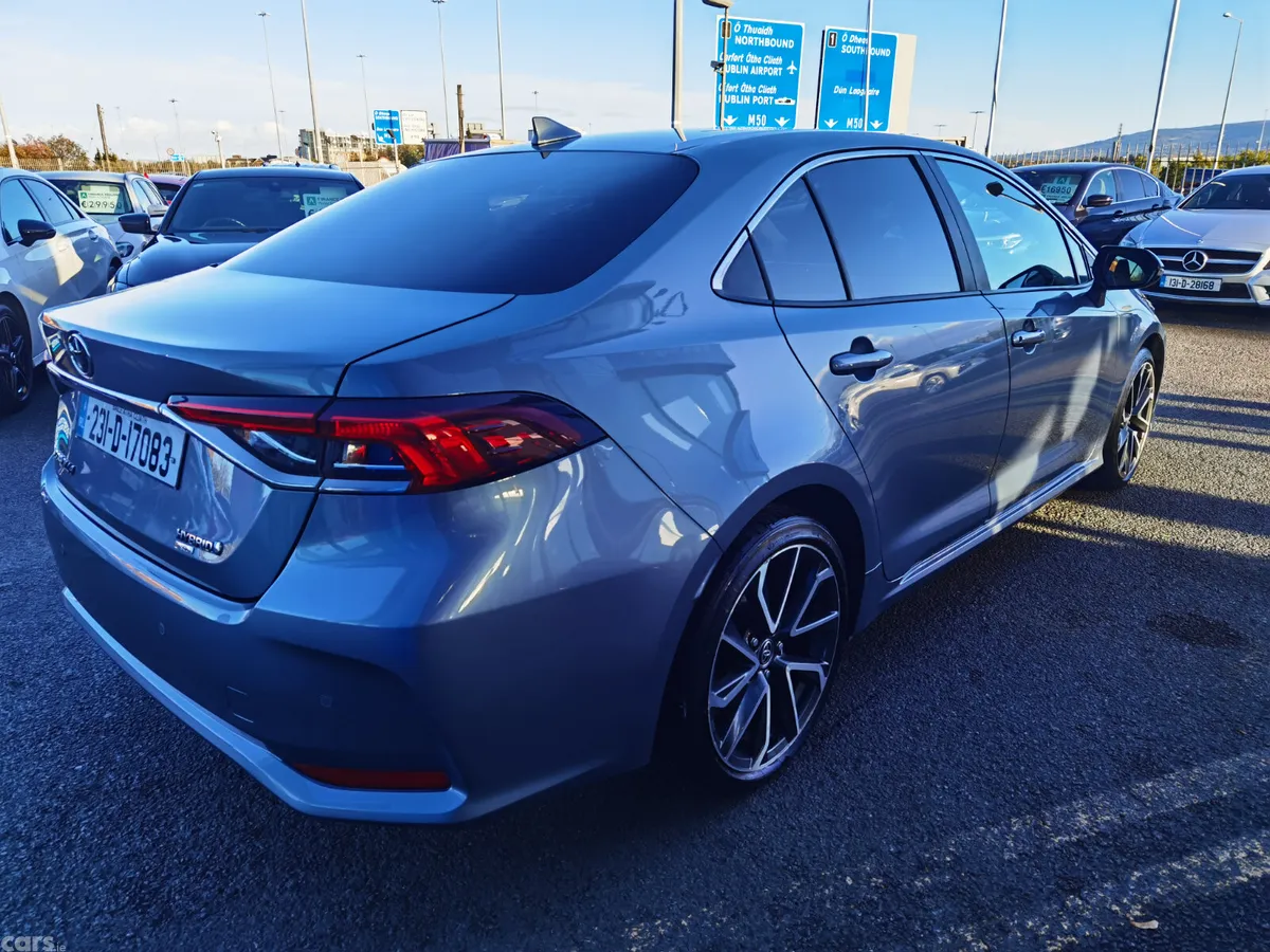Toyota Corolla Saloon, Petrol Hybrid, 2023, Grey