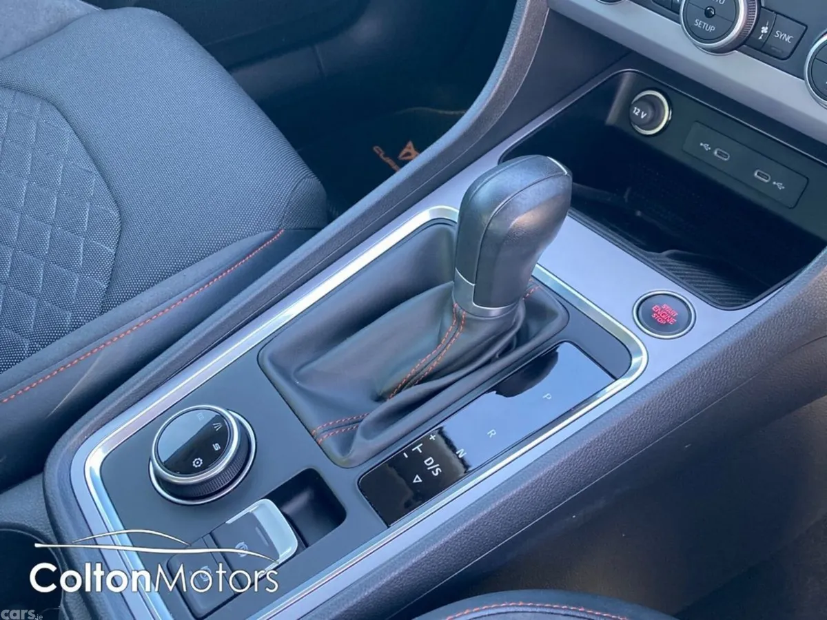 SEAT Ateca SUV, Diesel, 2023, Grey