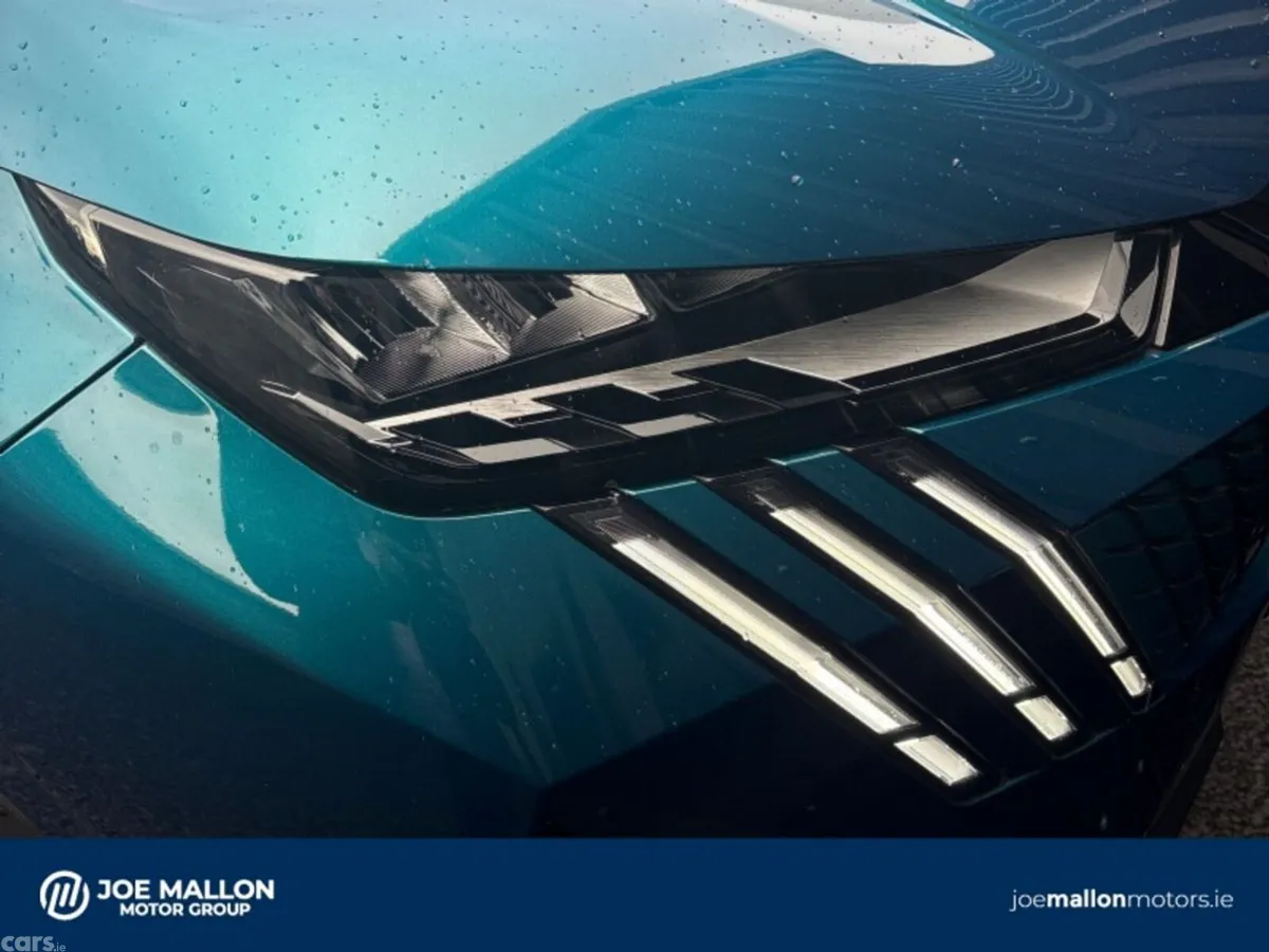 Peugeot 3008 MPV, Petrol, 2026, Blue