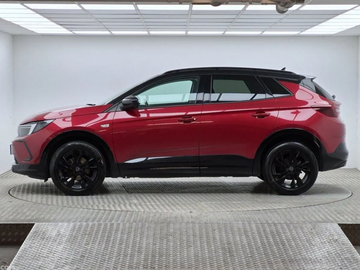 Opel Grandland SUV, Petrol, 2022, Red