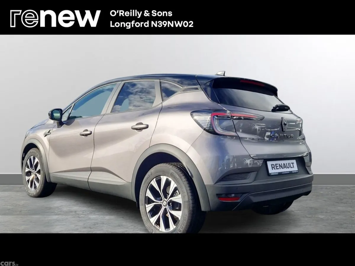 Renault Captur SUV, Petrol, 2027, Grey