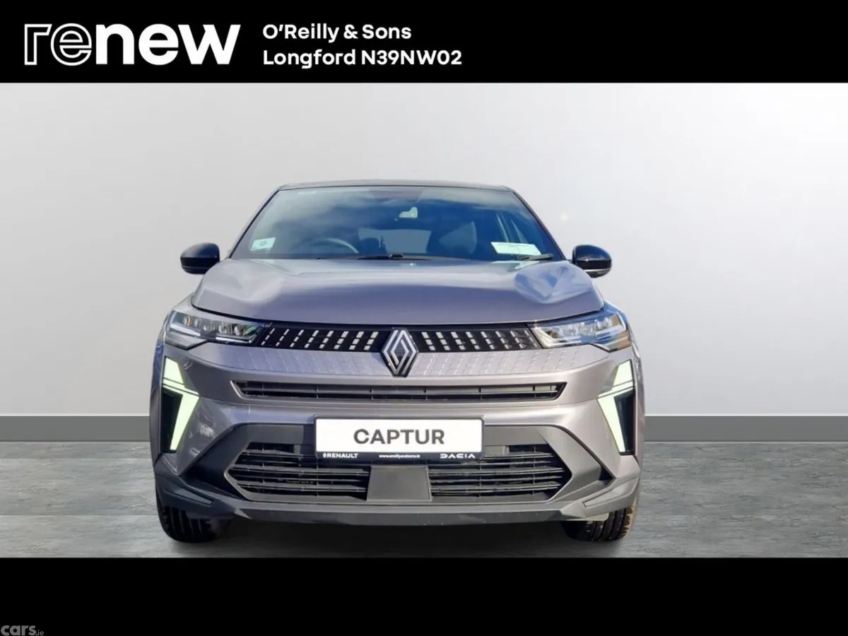 Renault Captur SUV, Petrol, 2027, Grey