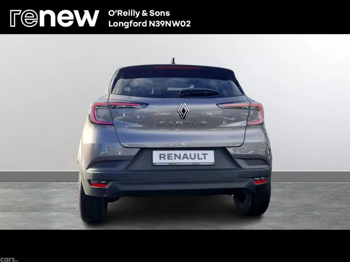Renault Captur SUV, Petrol, 2027, Grey