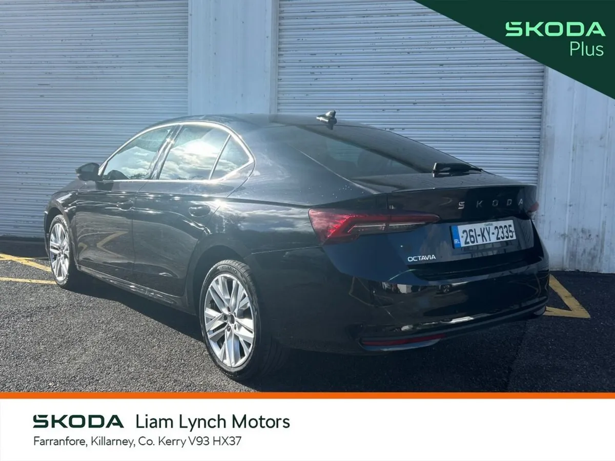 Skoda Octavia Saloon, Diesel, 2026, Black