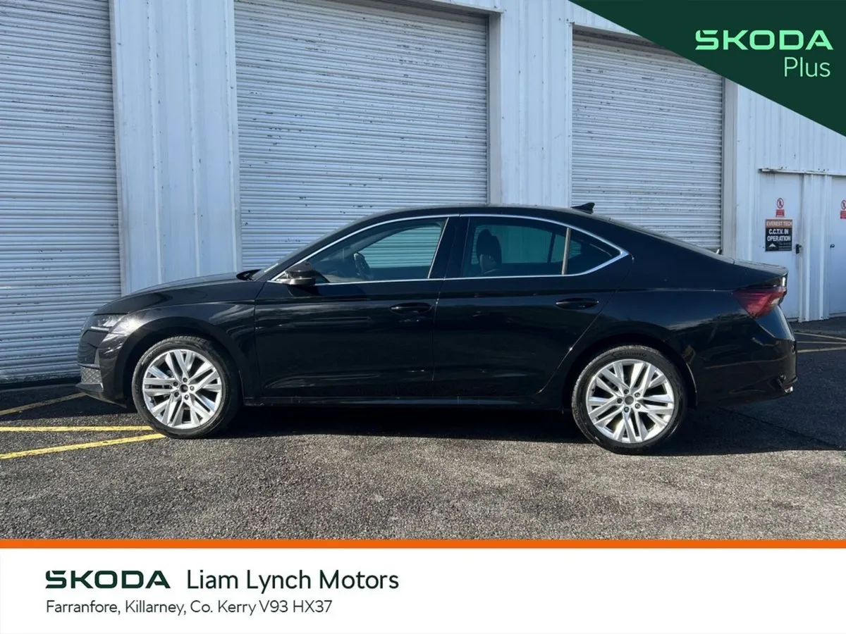 Skoda Octavia Saloon, Diesel, 2026, Black