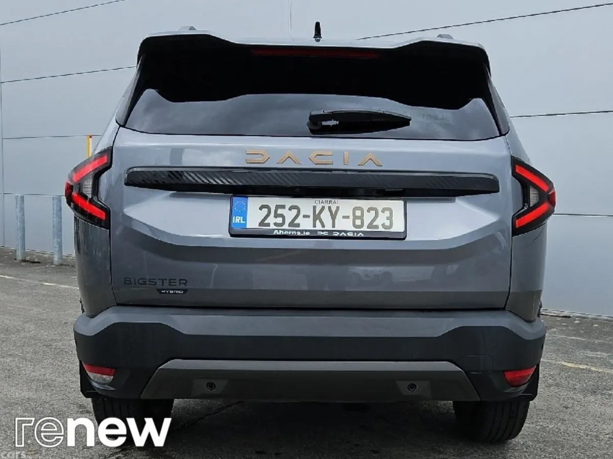 Dacia Bigster Hatchback, Petrol Hybrid, 2025, Grey