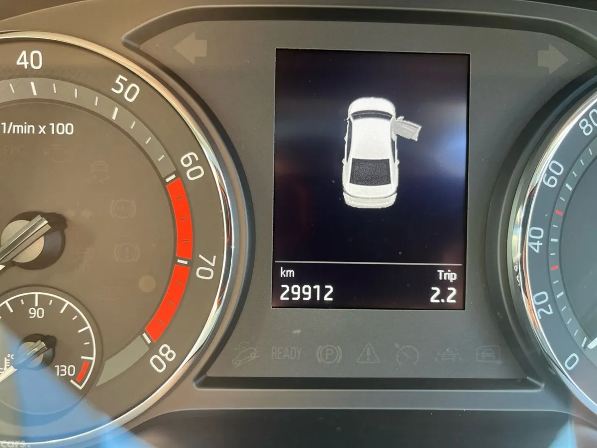 Skoda Octavia Saloon, Petrol, 2024, Blue