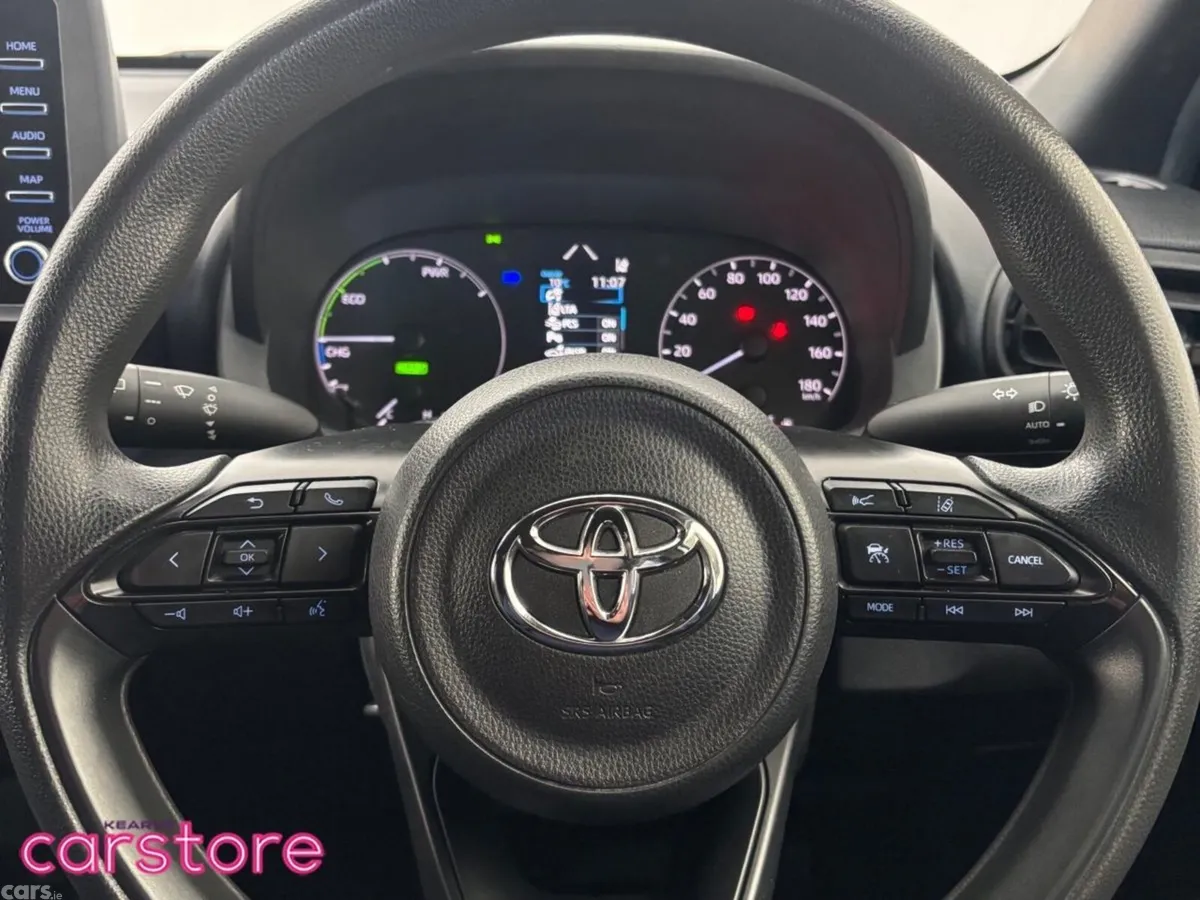 Toyota Yaris Hatchback, Petrol Hybrid, 2022, Brown
