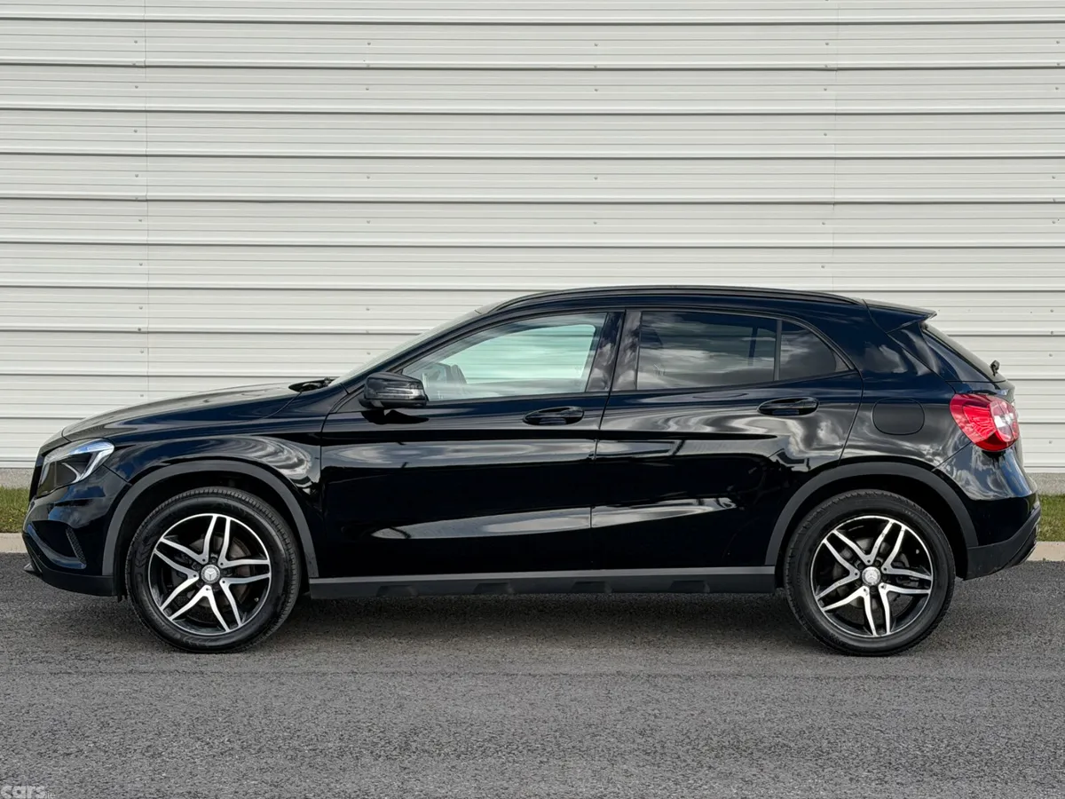 Mercedes-Benz GLA SUV, Diesel, 2017, Black