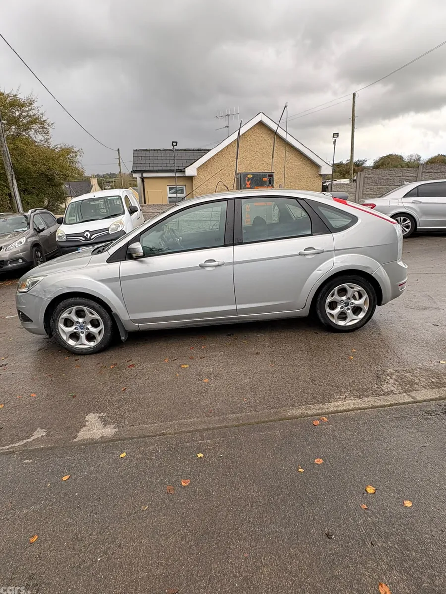 Ford Focus Hatchback, Diesel, 2010, Silver