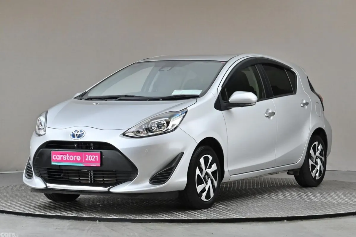 Toyota Aqua Hatchback, Petrol Hybrid, 2021, Silver