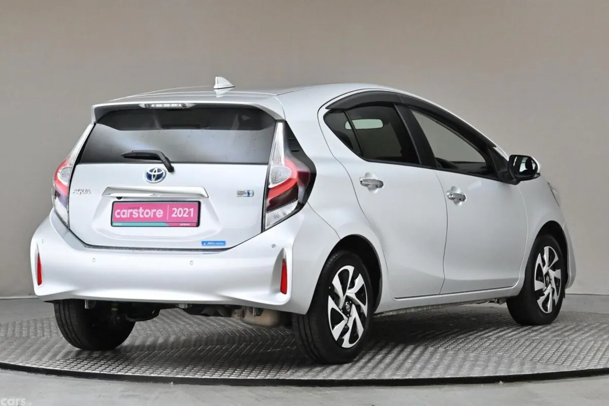 Toyota Aqua Hatchback, Petrol Hybrid, 2021, Silver