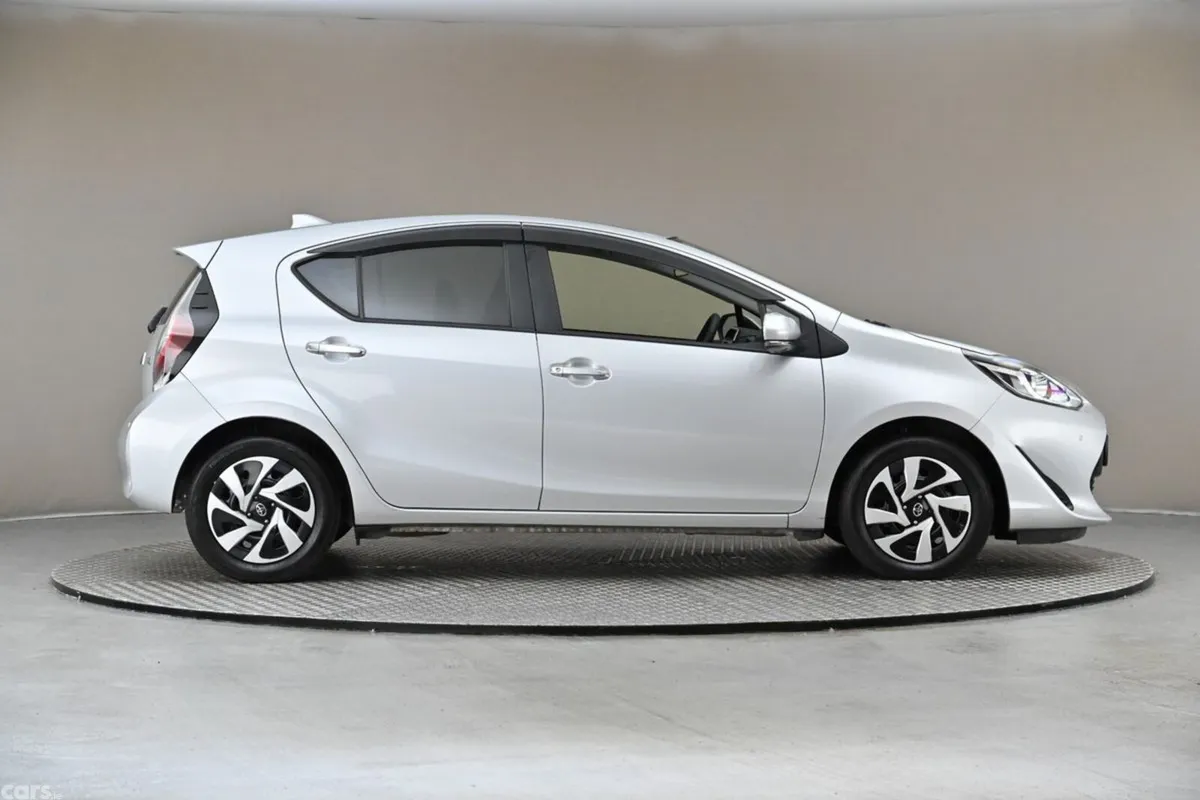 Toyota Aqua Hatchback, Petrol Hybrid, 2021, Silver