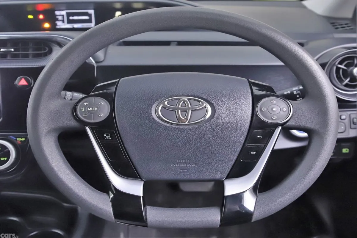 Toyota Aqua Hatchback, Petrol Hybrid, 2021, Silver