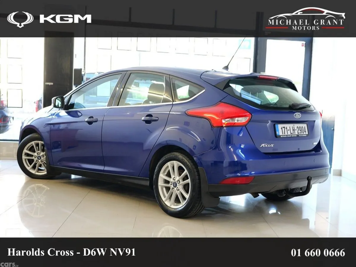 Ford Focus Hatchback, Petrol, 2017, Blue