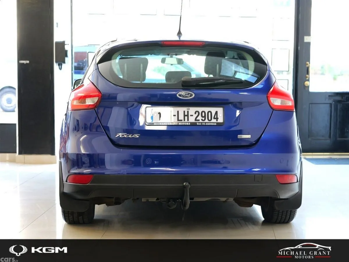 Ford Focus Hatchback, Petrol, 2017, Blue