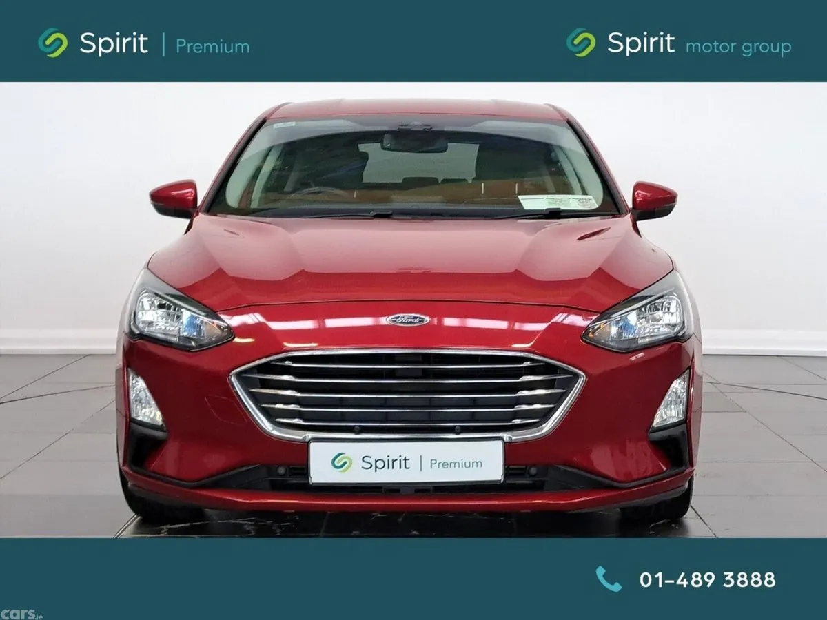 Ford Focus Hatchback, Petrol Hybrid, 2021, Red