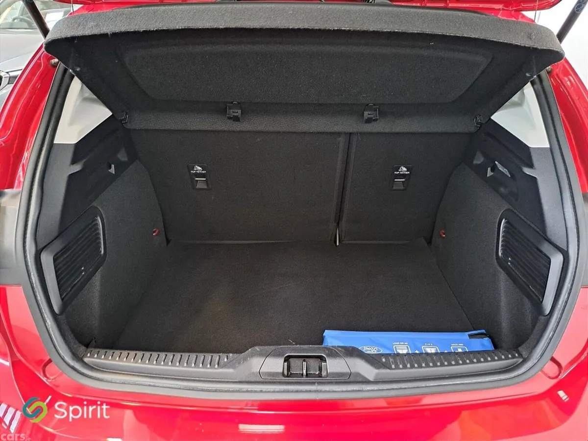 Ford Focus Hatchback, Petrol Hybrid, 2021, Red