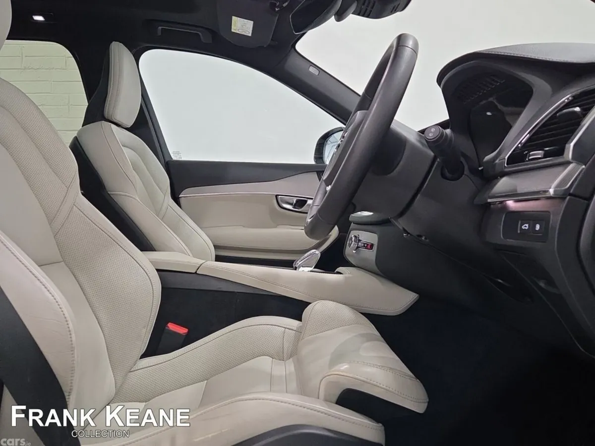 Volvo XC90 SUV, Petrol Plug-in Hybrid, 2023, Grey