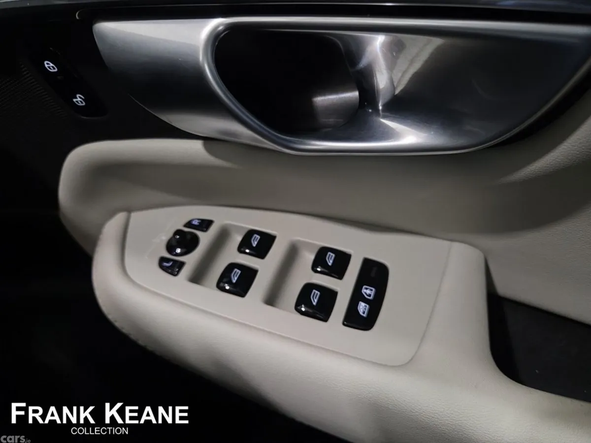 Volvo XC90 SUV, Petrol Plug-in Hybrid, 2023, Grey