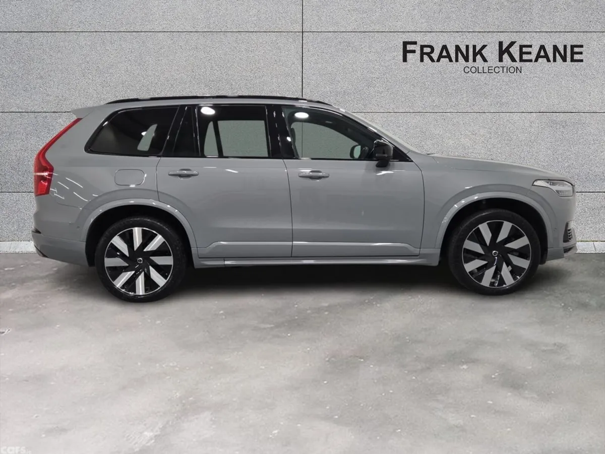 Volvo XC90 SUV, Petrol Plug-in Hybrid, 2023, Grey