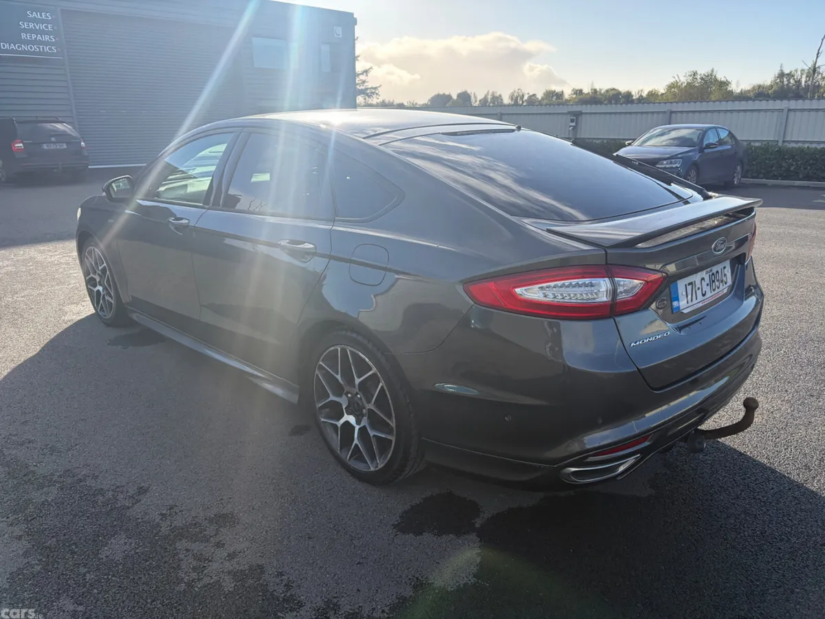 Ford Mondeo Hatchback, Diesel, 2017, Grey
