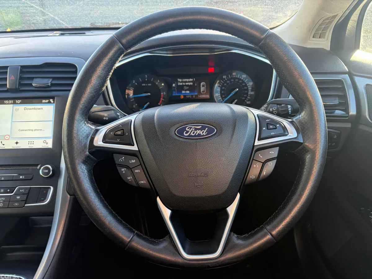 Ford Mondeo Hatchback, Diesel, 2017, Grey