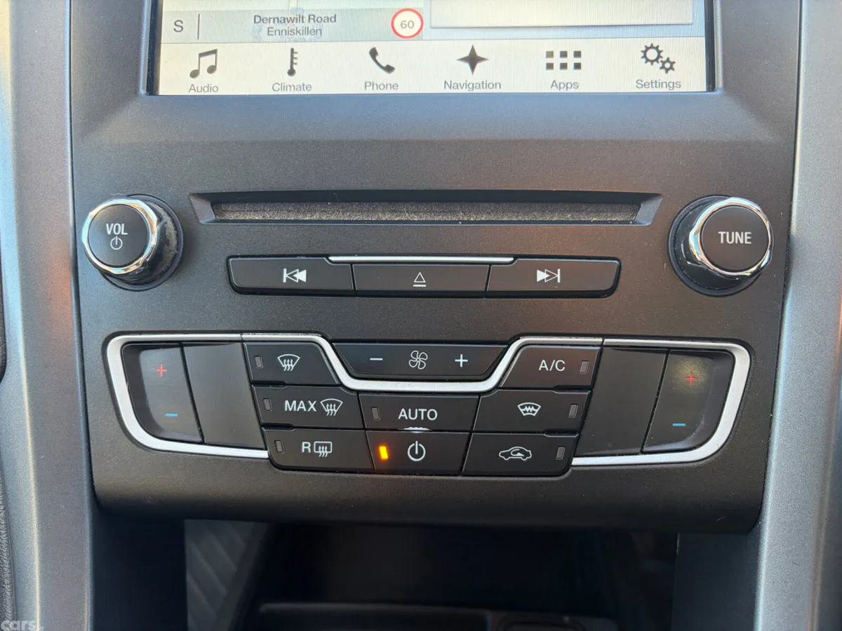 Ford Mondeo Hatchback, Diesel, 2017, Grey