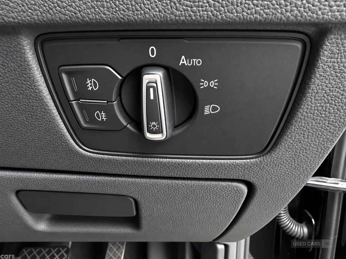 Volkswagen Passat , Petrol, 2015, Black