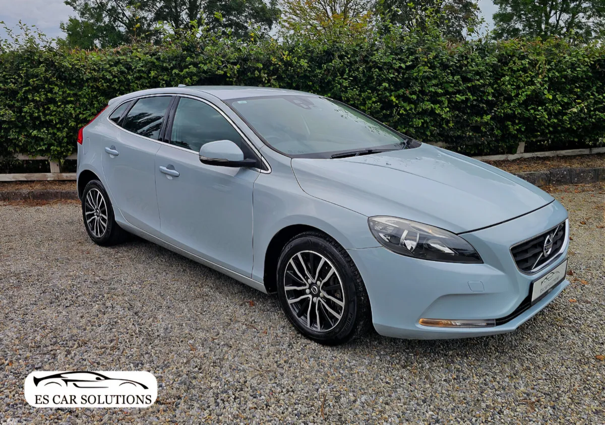 Volvo V40 Hatchback, Petrol, 2016, Grey