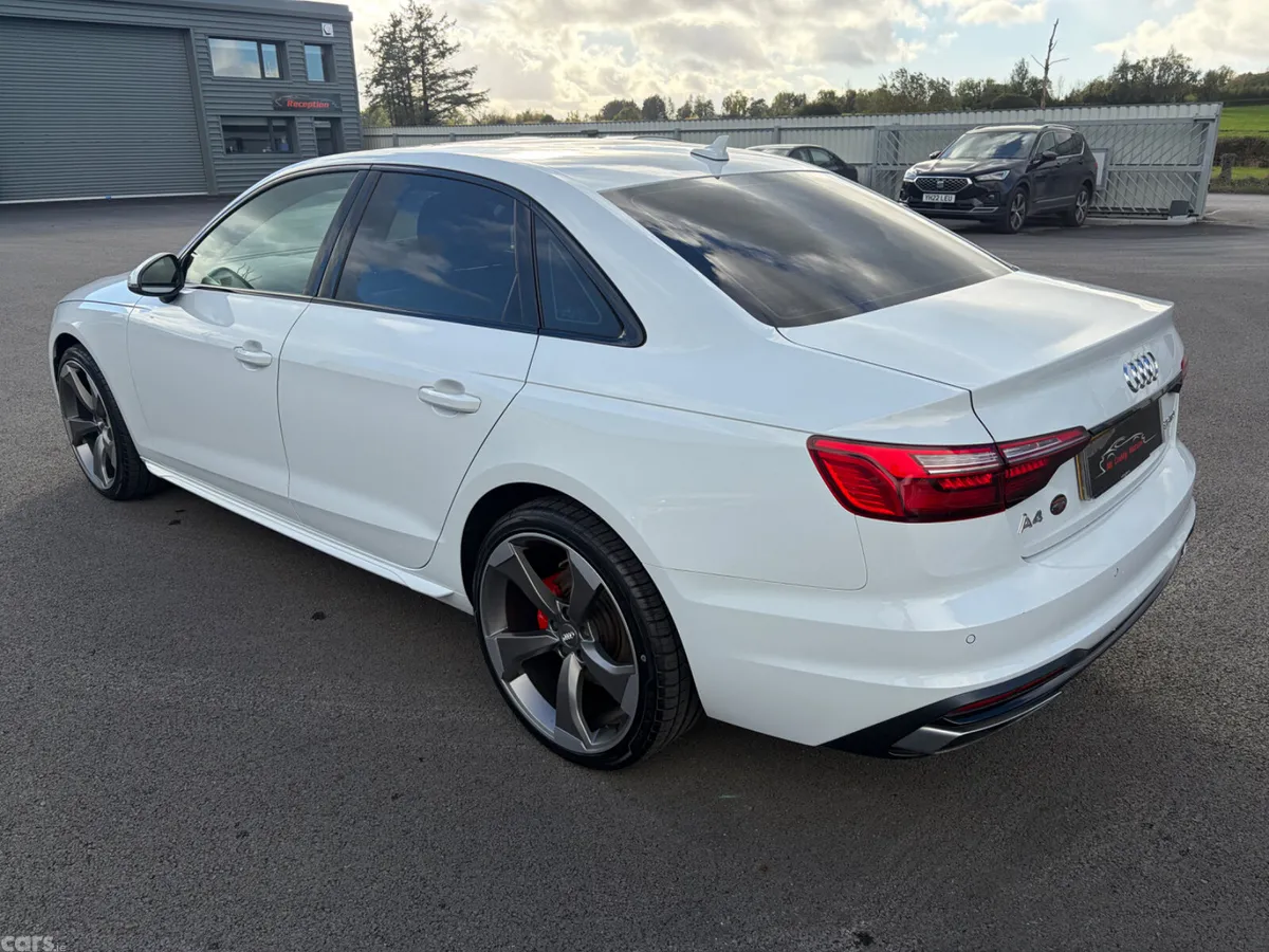 Audi A4 Saloon, Diesel, 2019, White