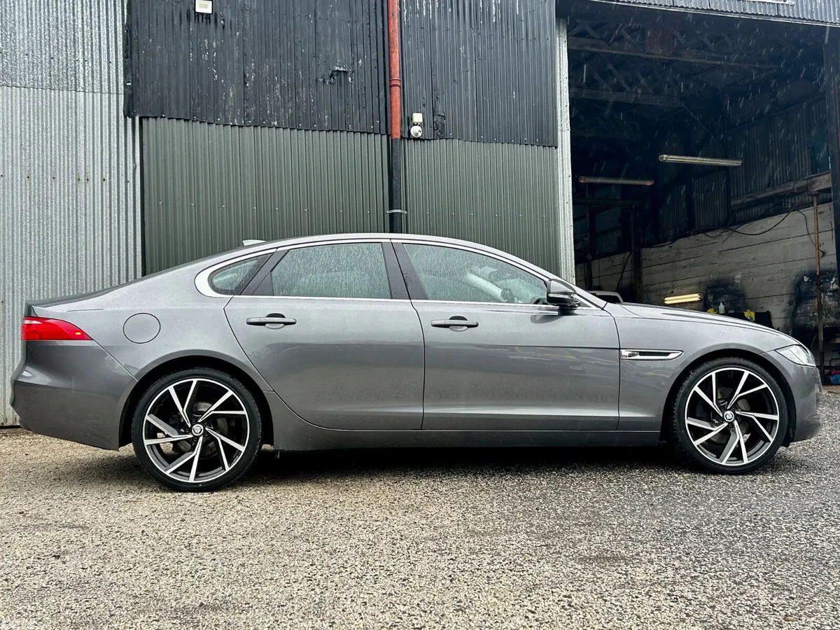 Jaguar XF Saloon, Diesel, 2017, Grey