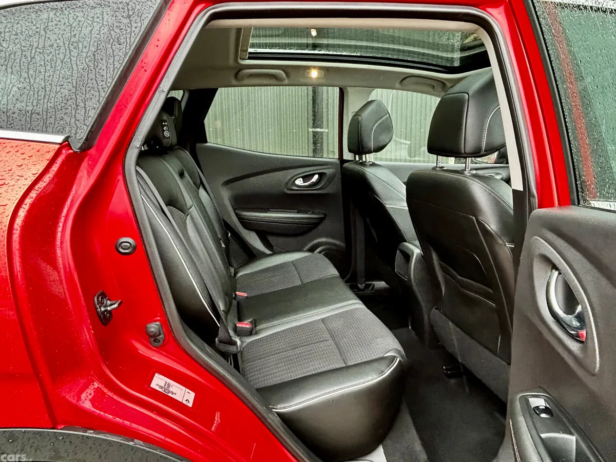 Renault Kadjar SUV, Diesel, 2017, Red