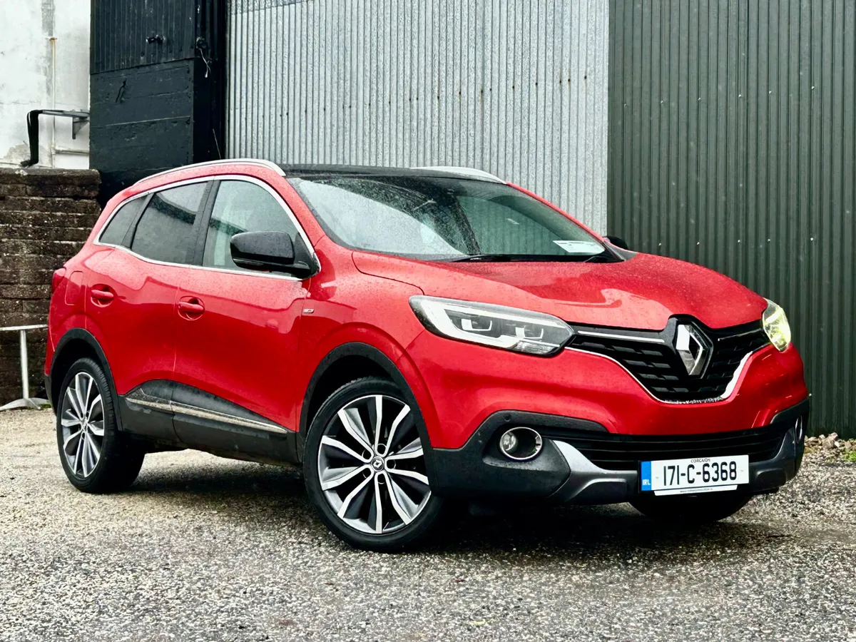 Renault Kadjar SUV, Diesel, 2017, Red