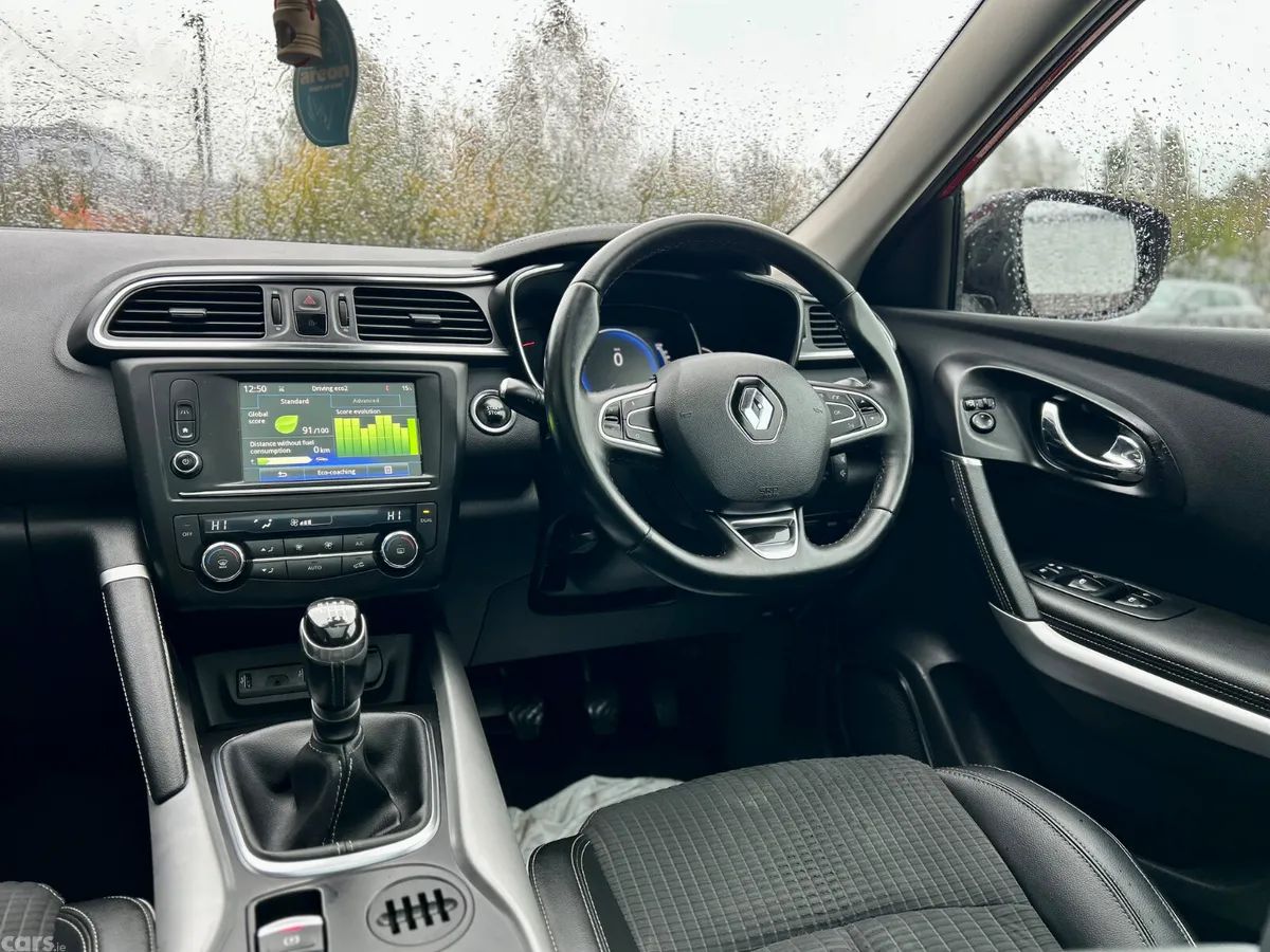 Renault Kadjar SUV, Diesel, 2017, Red