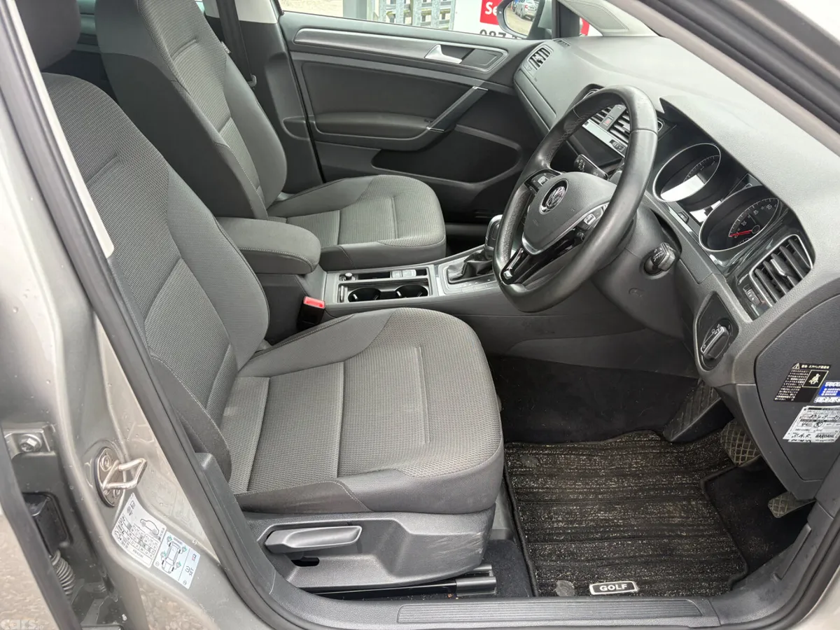 Volkswagen Golf Hatchback, Petrol, 2018, Silver