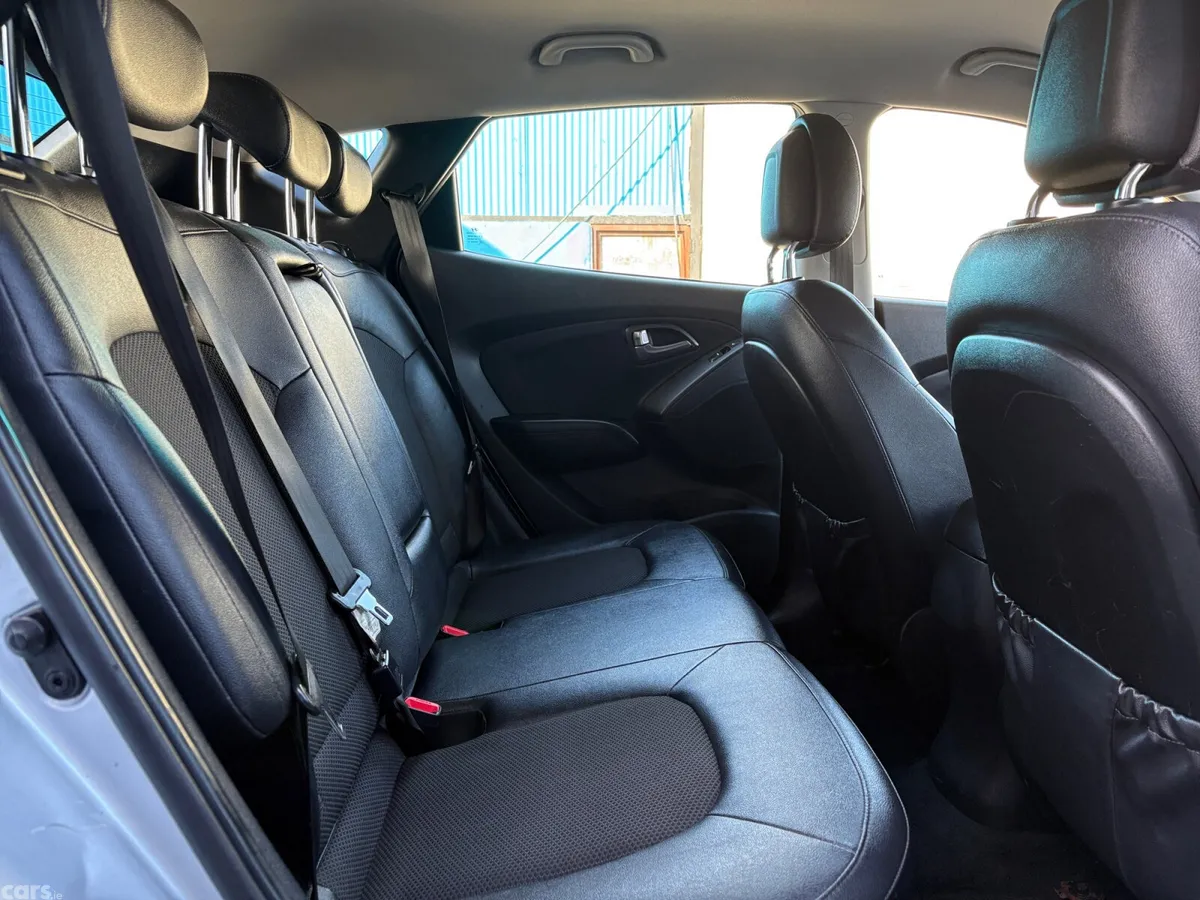 Hyundai ix35 SUV, Diesel, 2014, Silver