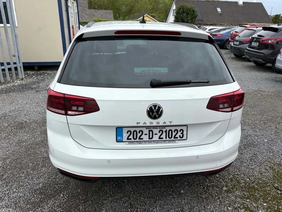 Volkswagen Passat Estate, Diesel, 2020, White