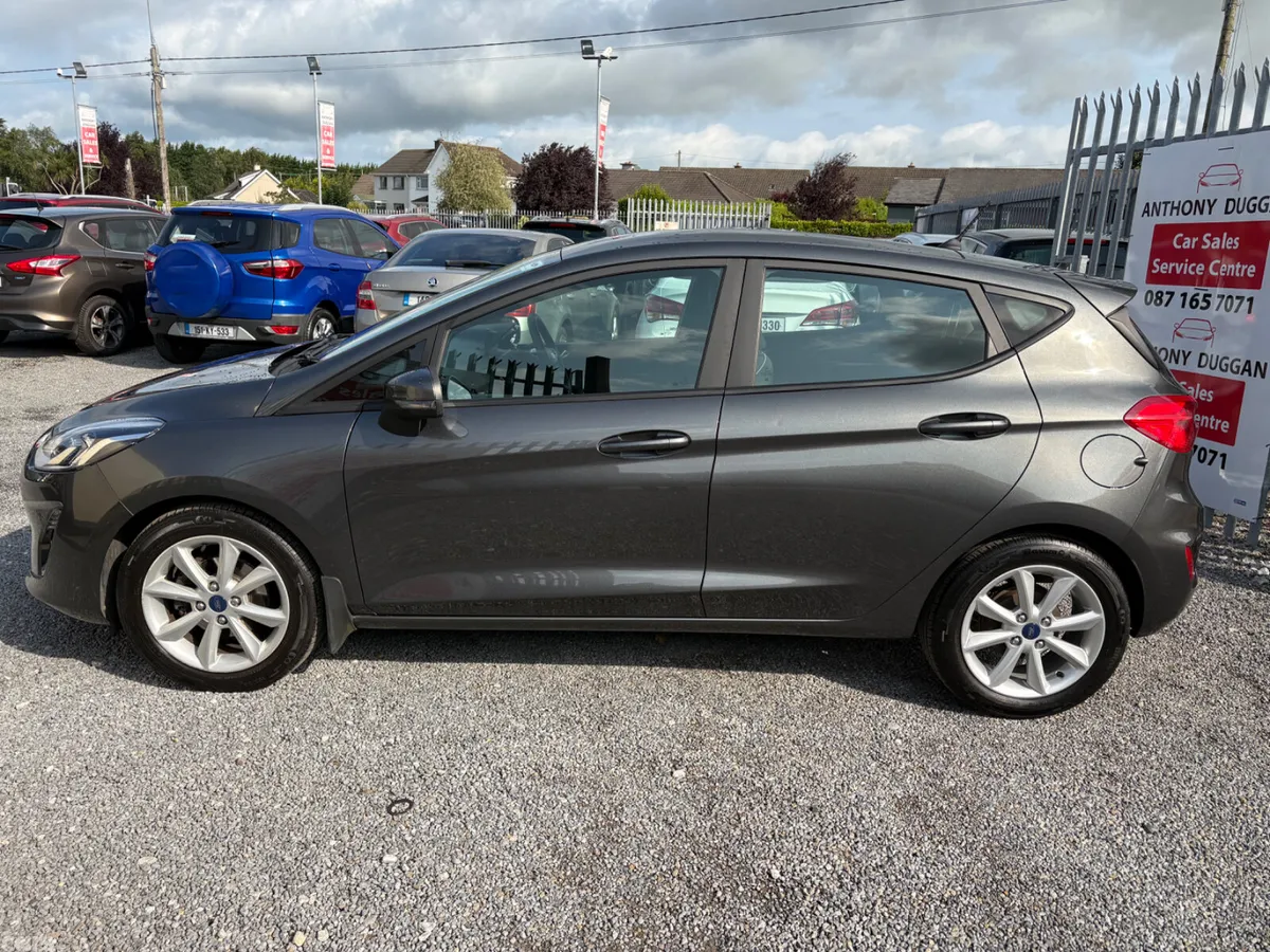 Ford Fiesta Hatchback, Petrol, 2018, Grey