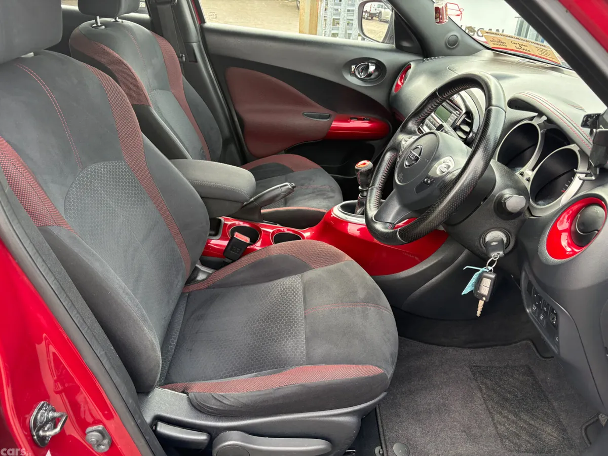 Nissan Juke SUV, Diesel, 2016, Red
