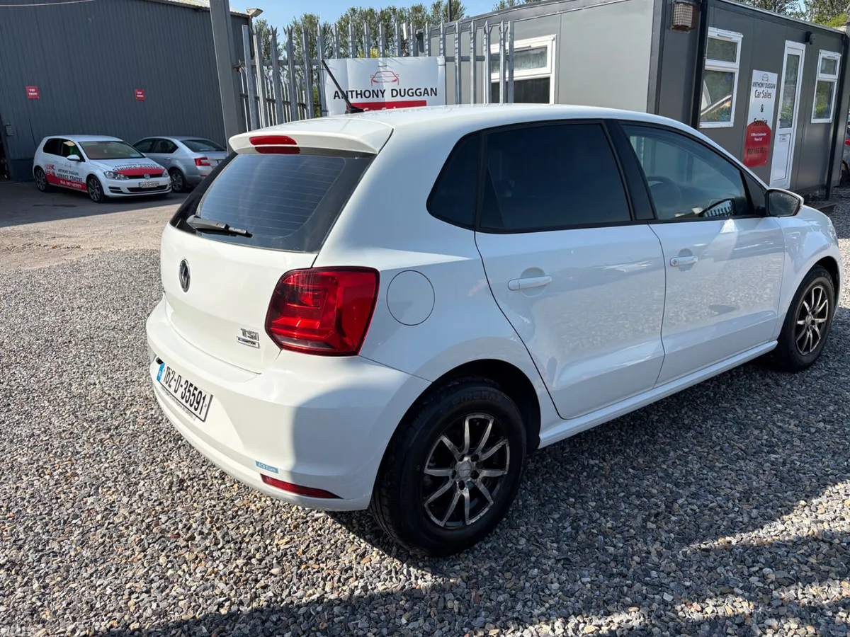 Volkswagen Polo Hatchback, Petrol, 2016, White