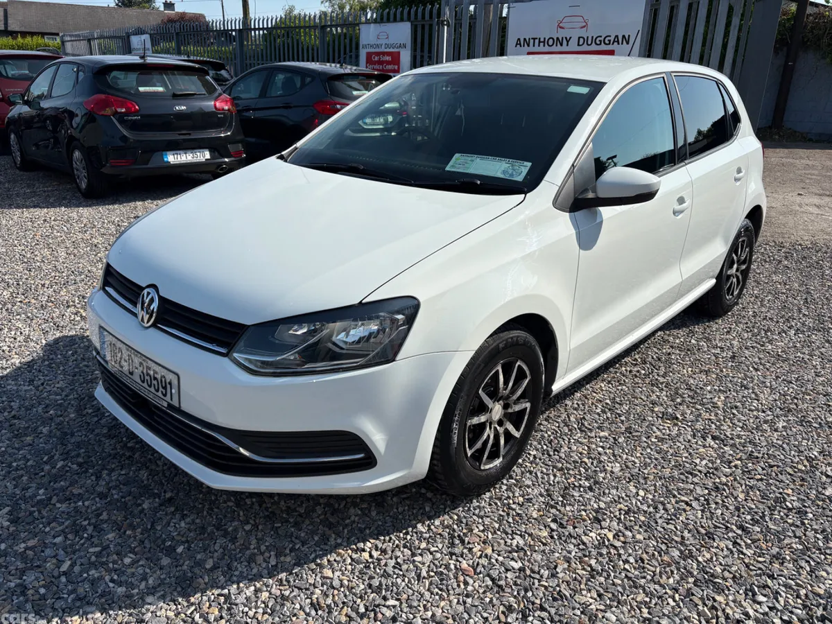 Volkswagen Polo Hatchback, Petrol, 2016, White